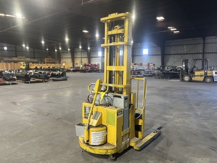 1981-clark-sp30-electric-high-lift-pallet-jack-image-4
