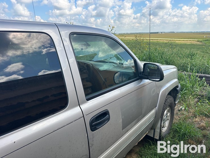 2004-chevrolet-silverado-1500-image-13