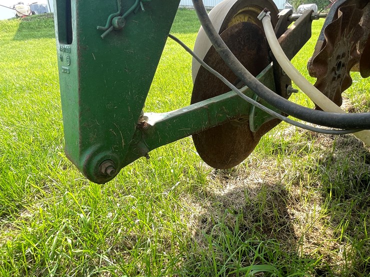 john-deere-7000-image-8