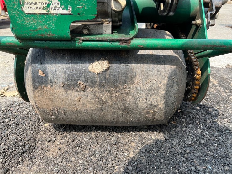 ryan-18"-walk-behind-aerator-image-8
