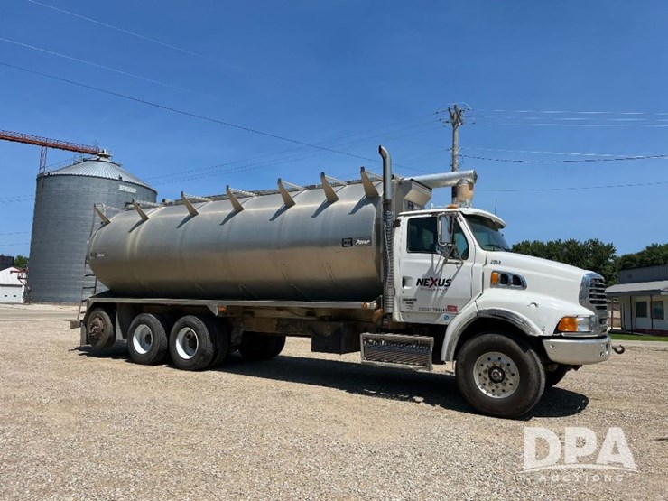 2009-sterling-feed-truck-(jn2573,-unit-2018)-image-6