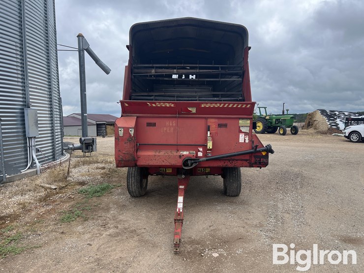 h&s-super-7+4-16'-forage-wagon-image-2