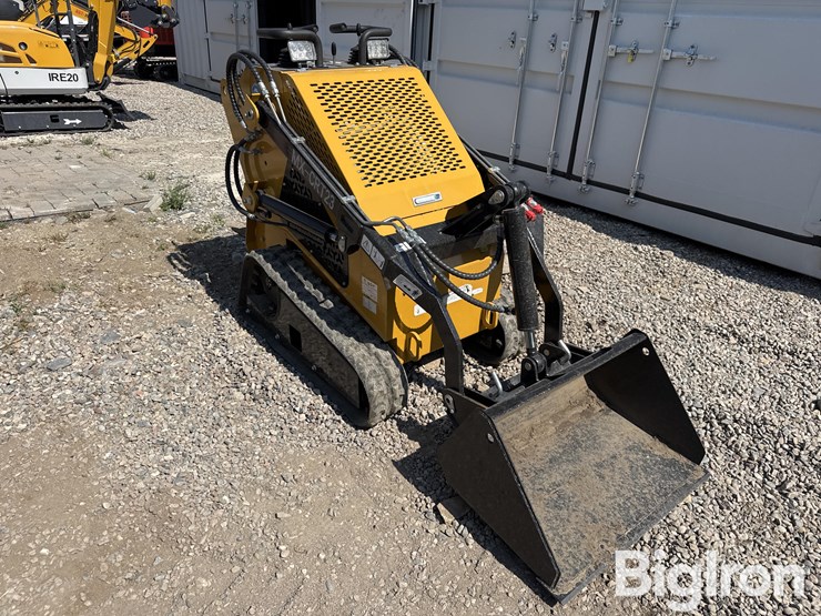 2025-agt-mx-crt23-compact-track-loader-image-3