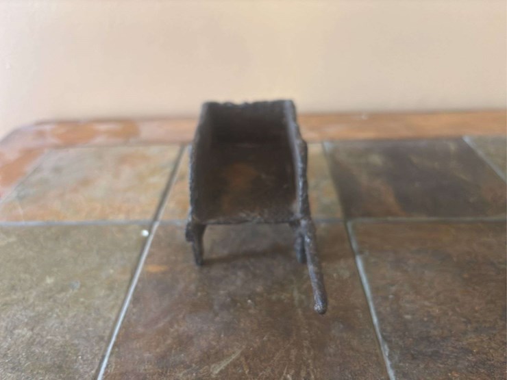 (2)-wheel-barrow-and-oliver-plow-image-9