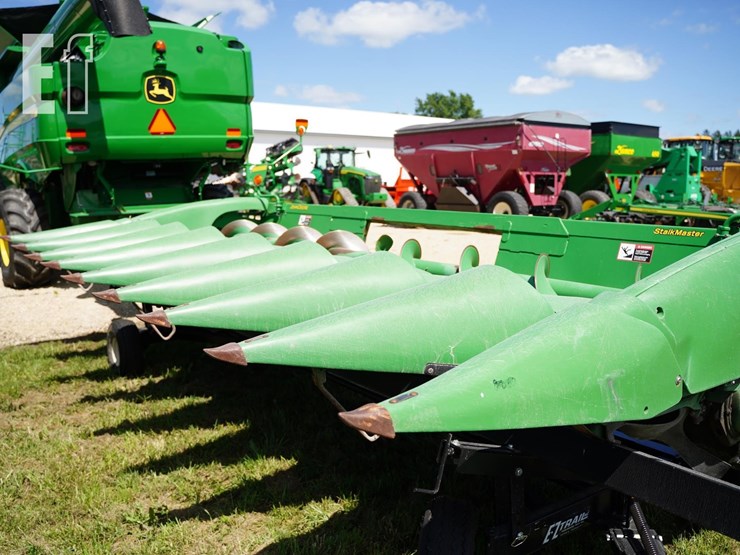 john-deere-608c-image-6