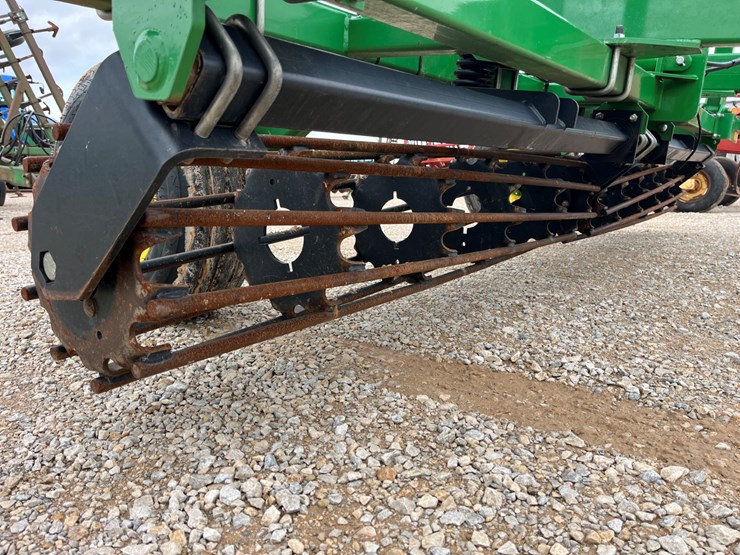 2016-john-deere-200-image-7
