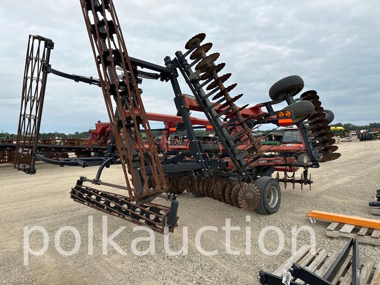 case-ih-330-image-8