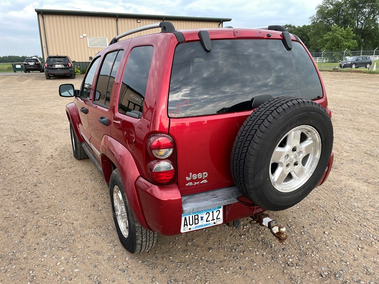 2006-jeep-liberty-image-6