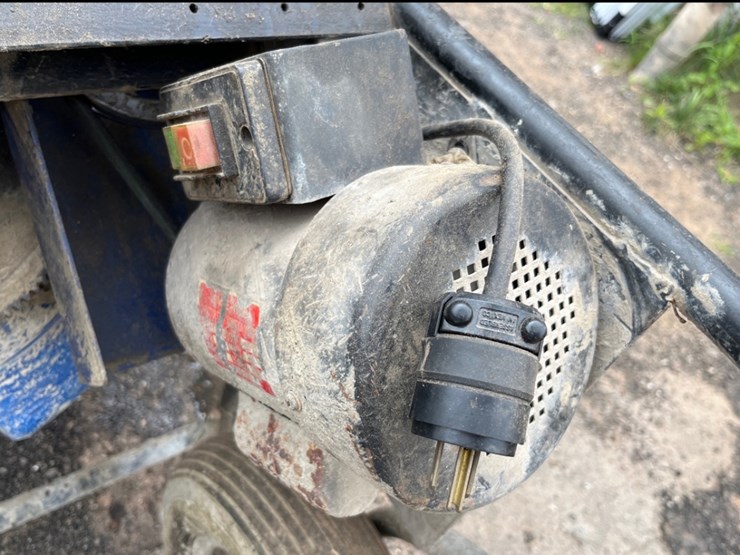 bon-electric-concrete-wheelbarrow-mixer-image-7