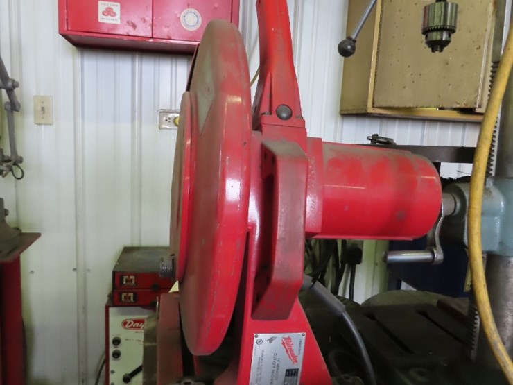 milwaukee-cut-off-saw-image-5