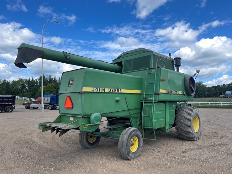1988-john-deere-6620-image-3