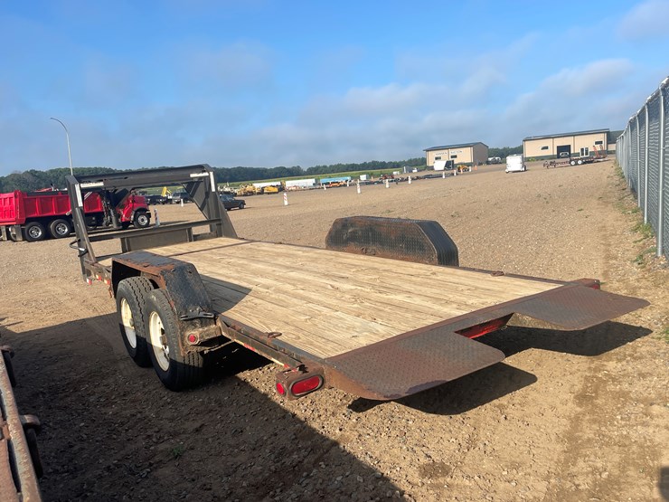 2010-gooseneck-load-trail-image-2