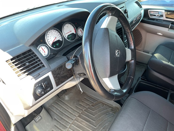 2009-dodge-grand-caravan-image-26