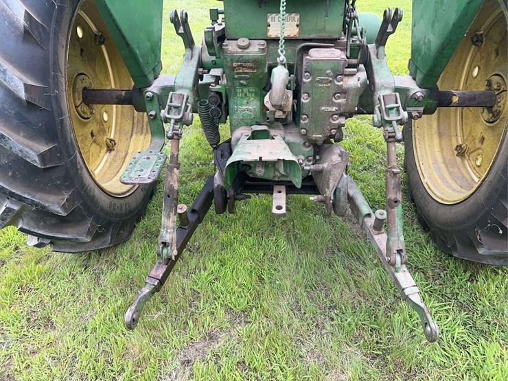 1958-john-deere-520-image-36