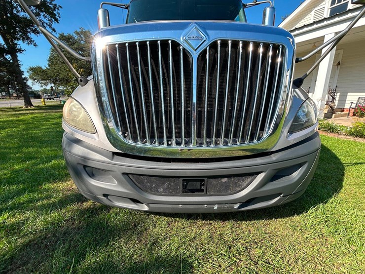 2017-international-prostar-image-58