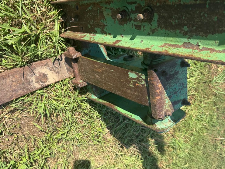 john-deere-46-image-17