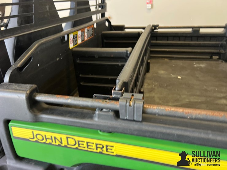 2013-john-deere-gator-image-11