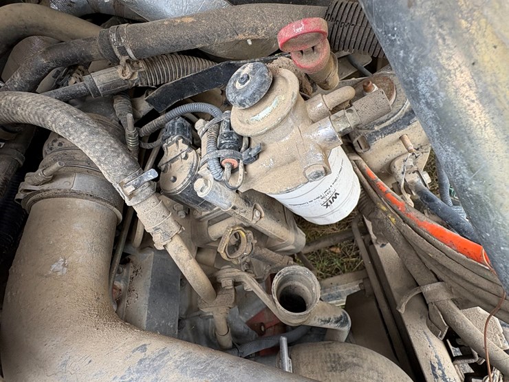 #48-•-#25351-•-inop-2005-gmc-c7500-t/a-daycab-truck-tractor-vin:-1gdm7c1395f500732-image-34