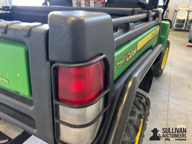 2013-john-deere-gator-image-12