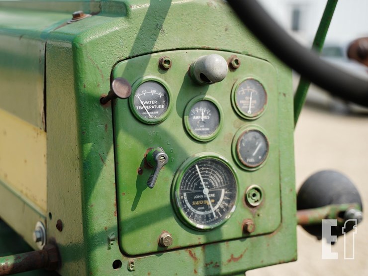 john-deere-620-image-28