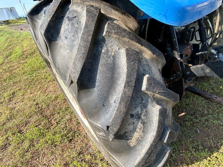new-holland-tl100a-image-5