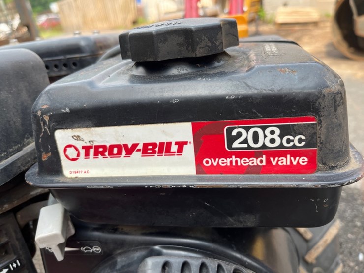 troy-bilt-super-bronco-image-8
