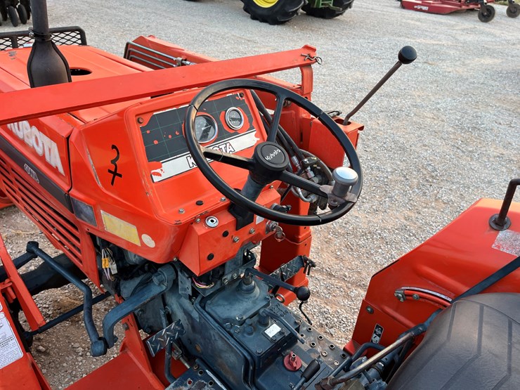 1994-kubota-l2350dt-image-8