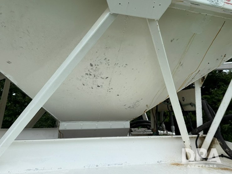 2015-ray-man-dry-fertilizer-trailer-(ed5162)-image-21