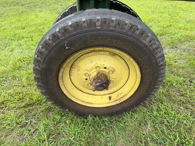 1958-john-deere-520-image-16