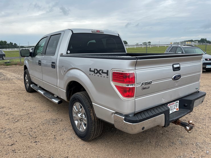 2010-ford-f150-xlt-image-2