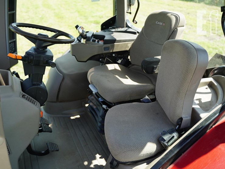 2012-case-ih-puma-185-image-33