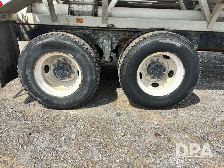 2005-sterling-dry-tender-truck-(gp11242,-unit-111565)-image-50