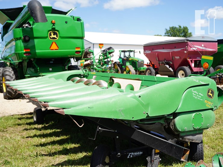 john-deere-608c-image-1