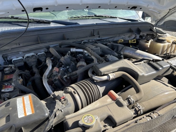 2014-ford-f550-image-10