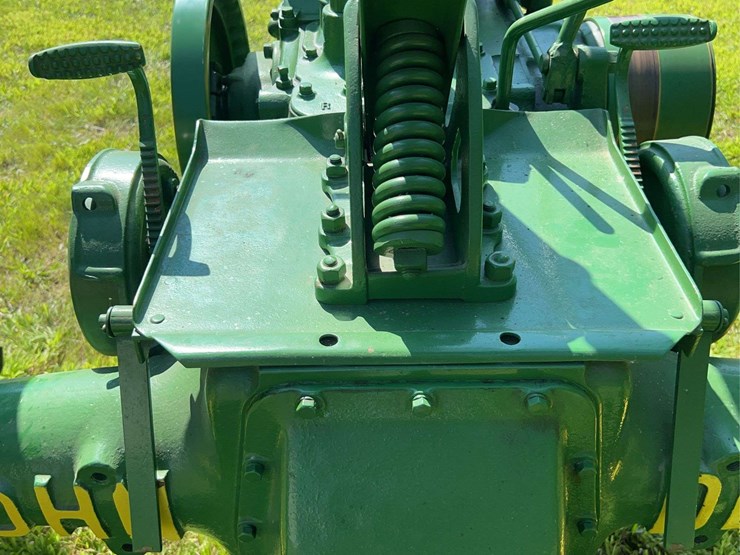 john-deere-model-b-image-45