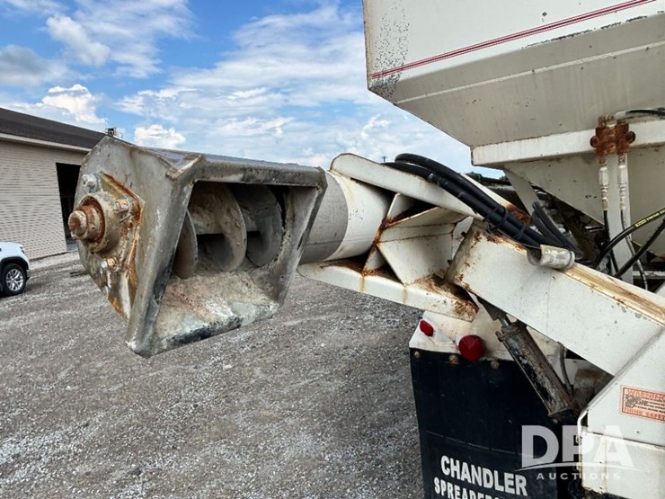 2005-sterling-dry-tender-truck-(gp11242,-unit-111565)-image-43