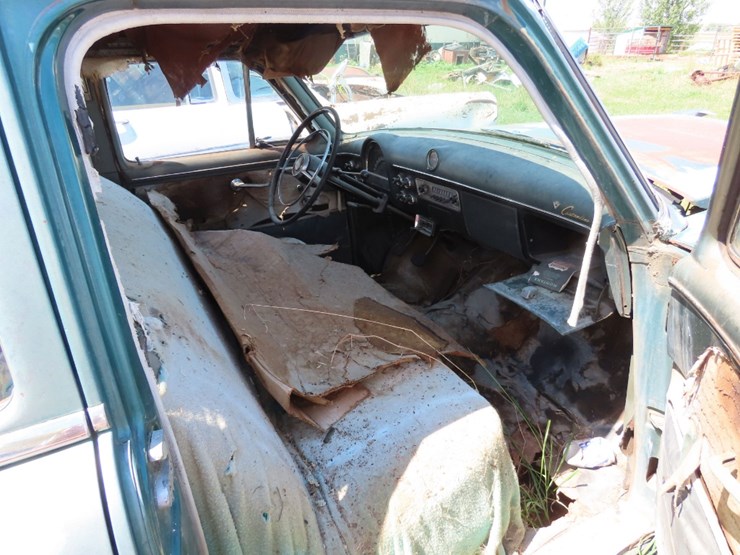 1951-ford-custom-line-4dr-sedan-image-5