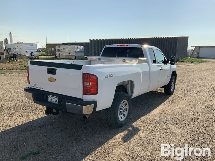 2013-chevrolet-3500hd-image-5