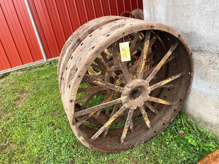 #7457-•-pair-of-tractor-tire-rims-image-1
