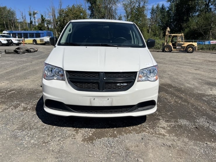 2013-ram-c/v-tradesman-image-8