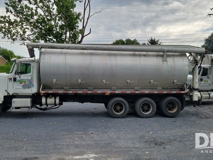 2002-international-5900i-feed-truck-(dr11998-unit-17)-image-7