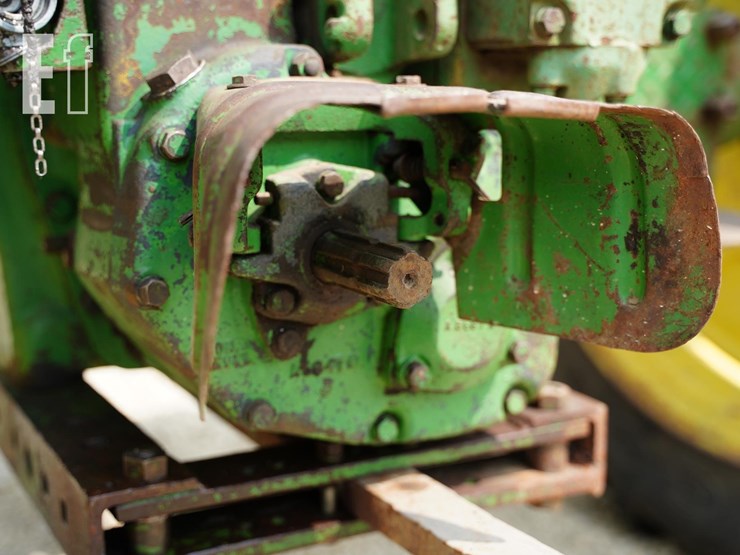 john-deere-620-image-24