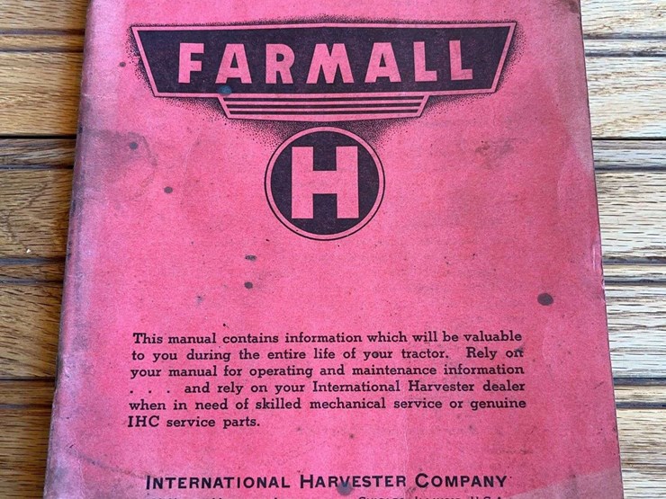 (3)-ihc-farmall-tractor-manuals-image-4