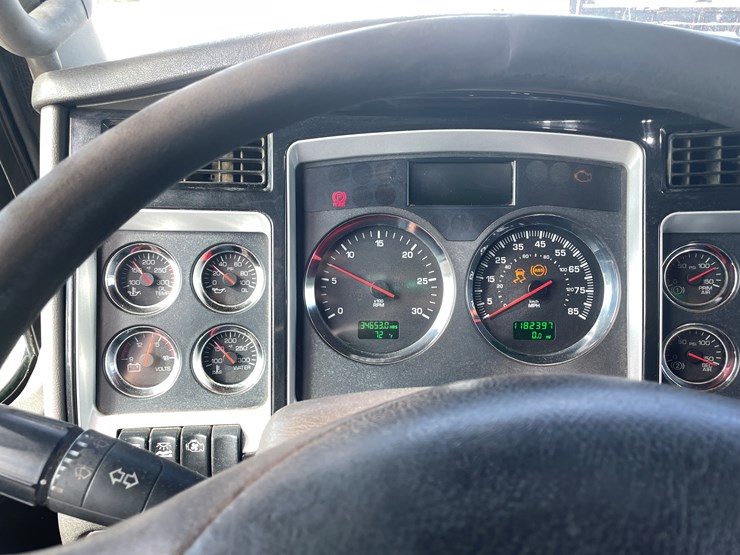 2012-kenworth-t660-image-55