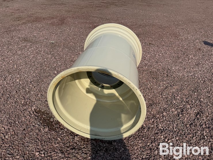 unverferth-44x32-grain-cart-rim-image-4