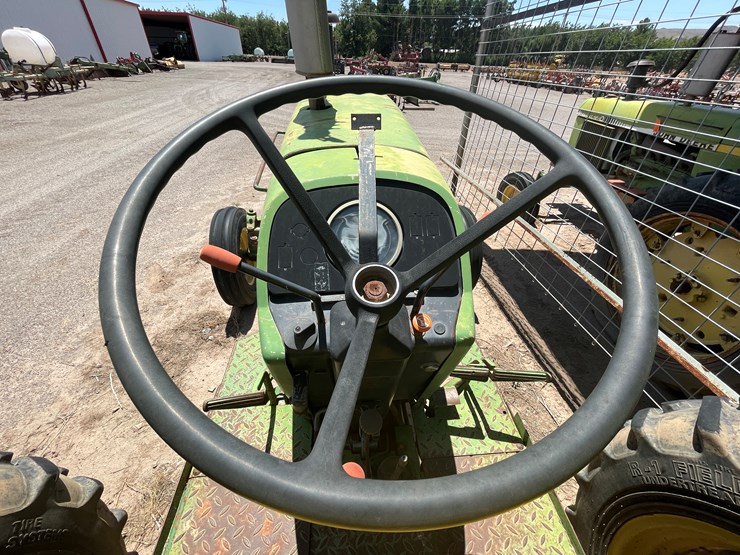 john-deere-2940-image-22