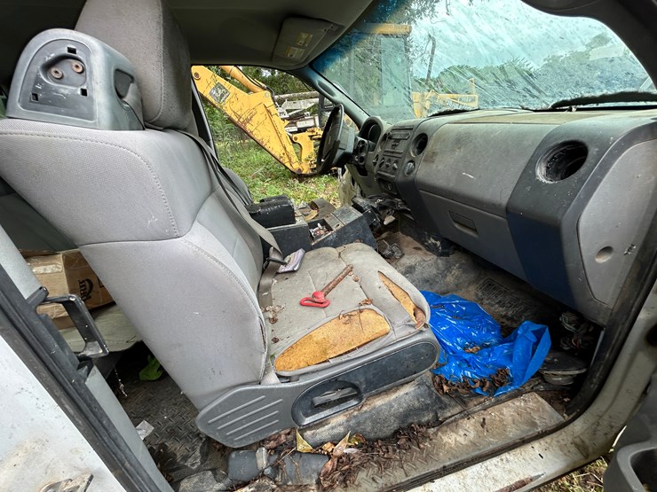 2005-ford-f150-image-25