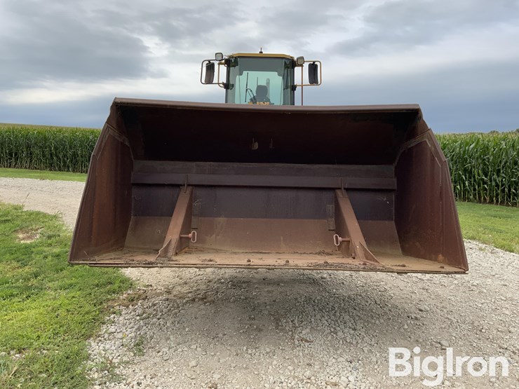 caterpillar-938f-image-2