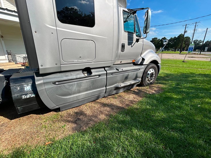 2017-international-prostar-image-49