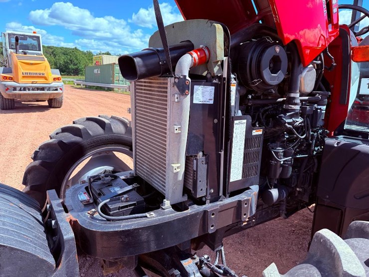 2016-case-ih-farmall-130a-image-33